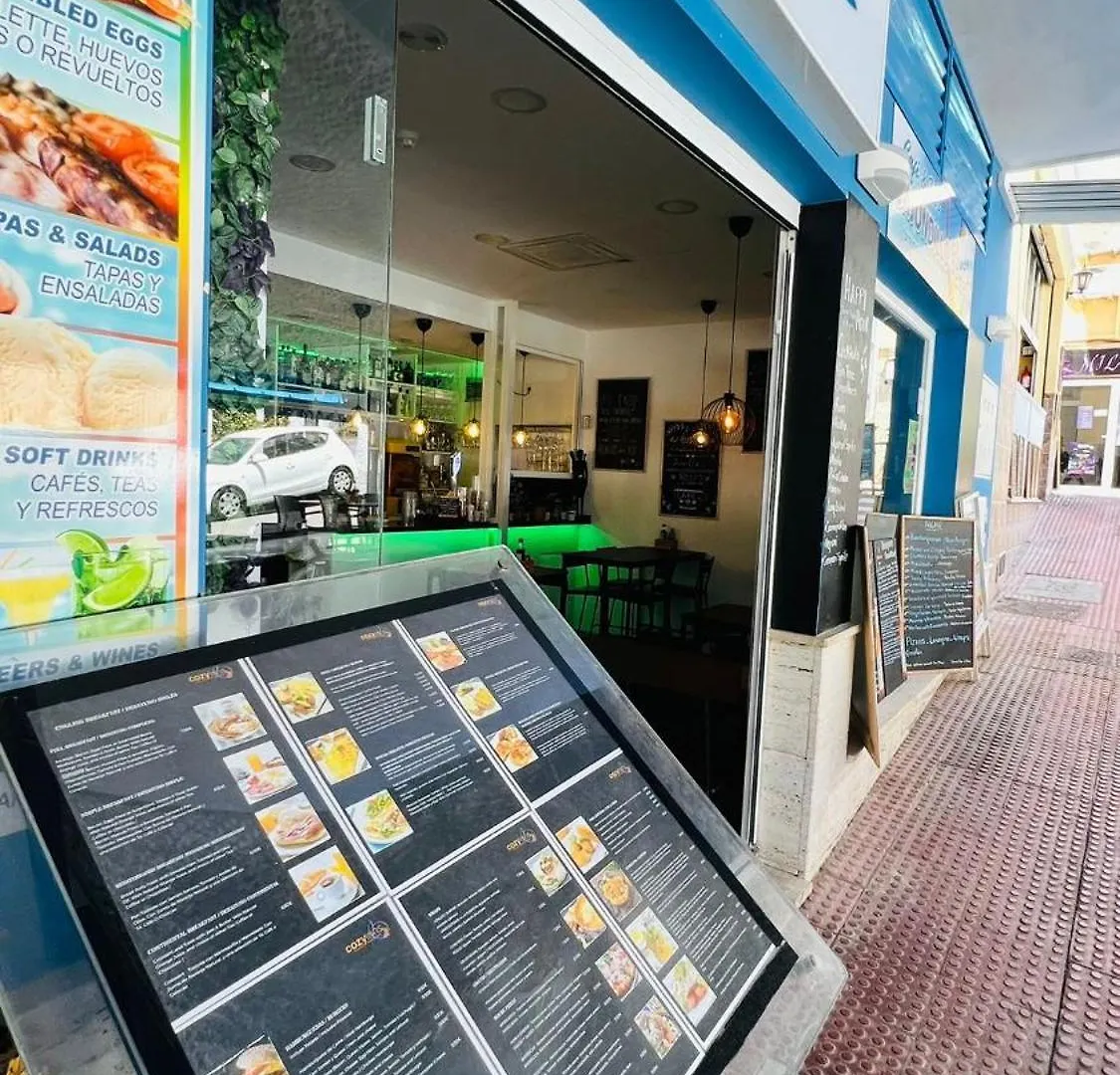 טורמולינוס Bajondillo Beach Cozy Inns (Adults Only) בית הארחה