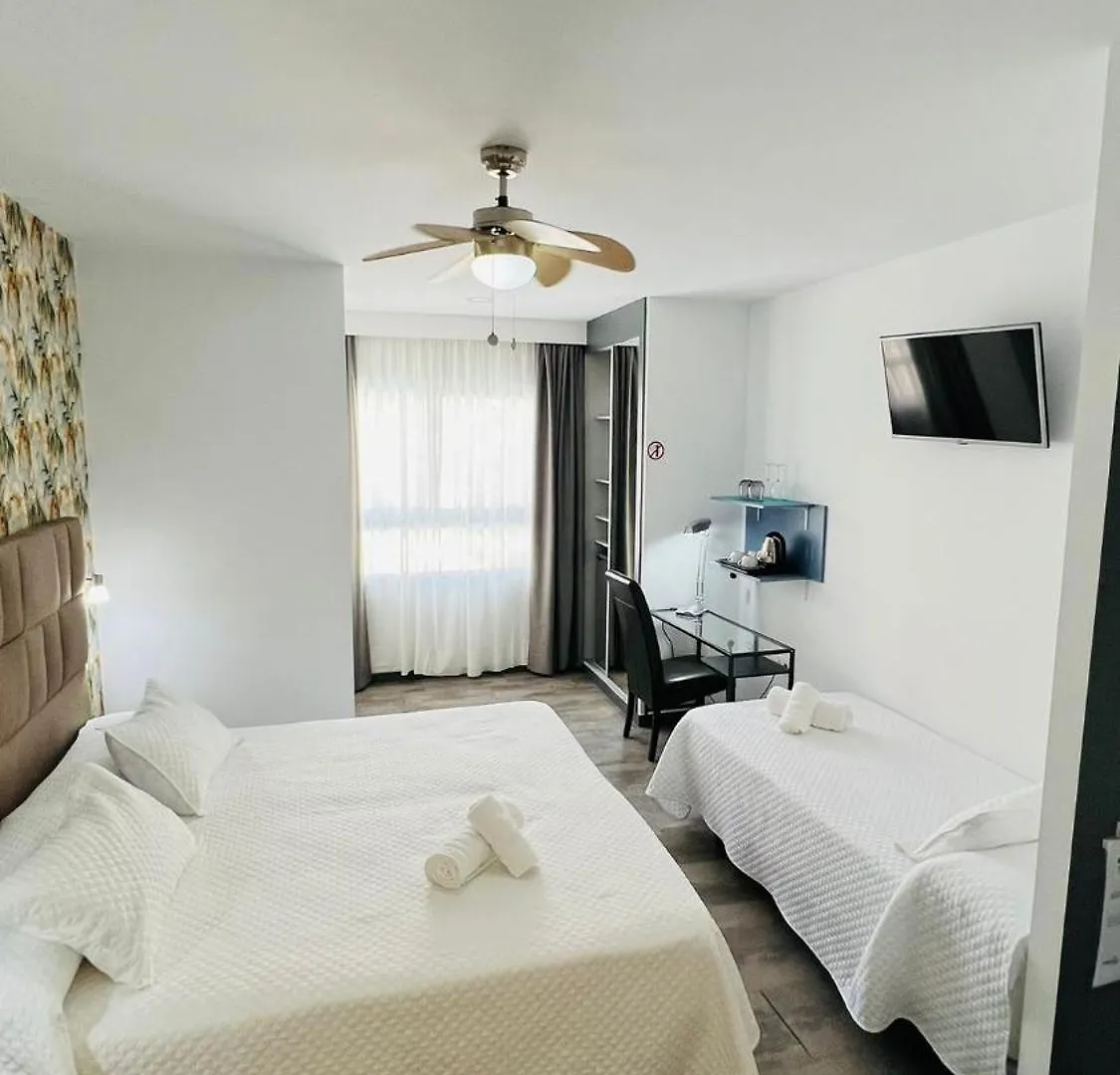 טורמולינוס Bajondillo Beach Cozy Inns (Adults Only) 3*,